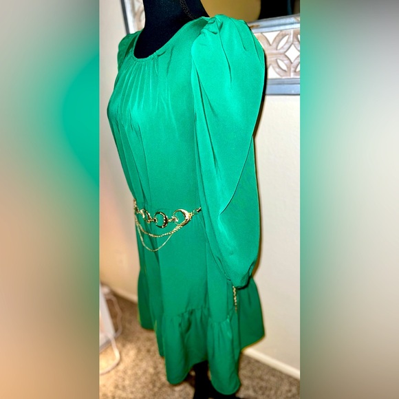 🤩 NEW LISTING! NY & Co Green Tiered DressWomen’s Sz Medium Pullover Button - Picture 3 of 9